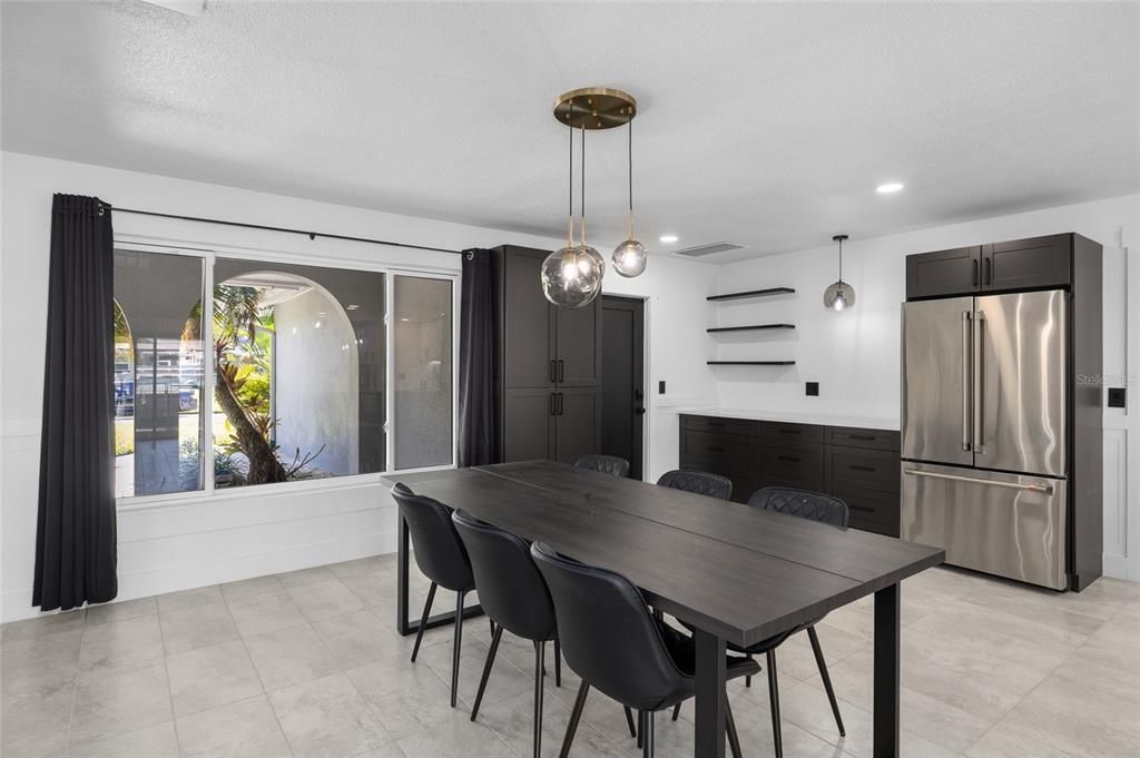 For Sale: $1,065,000 (3 beds, 2 baths, 2043 Square Feet)