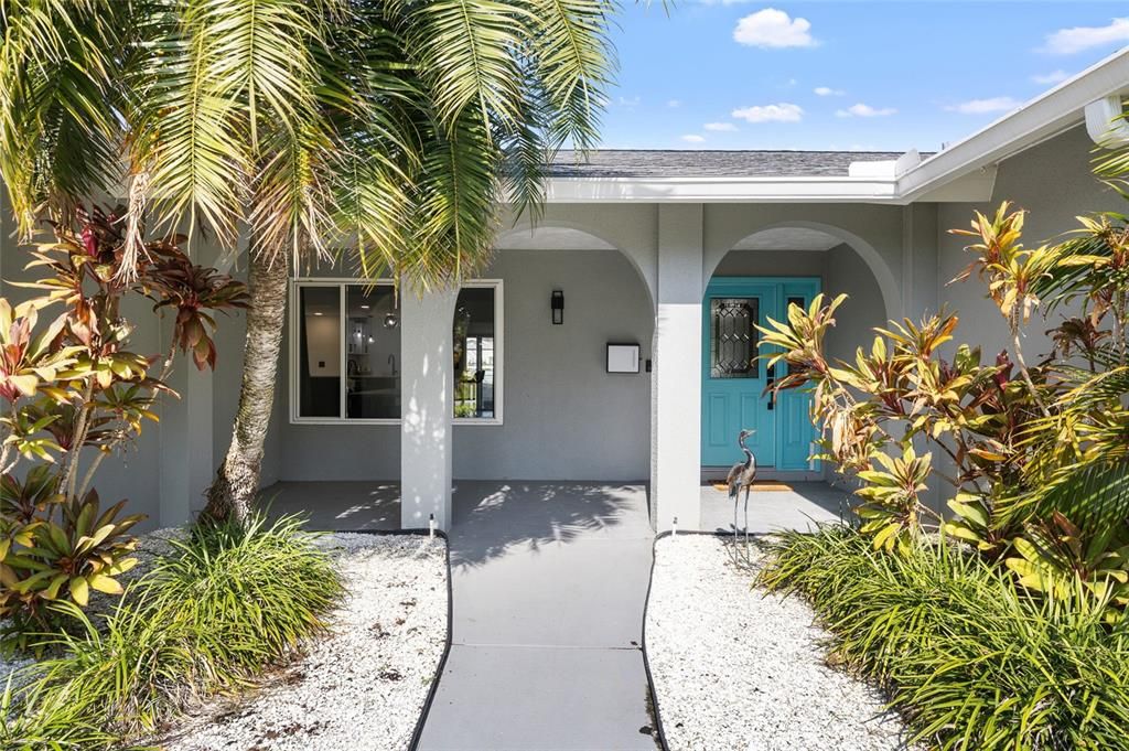 For Sale: $1,065,000 (3 beds, 2 baths, 2043 Square Feet)