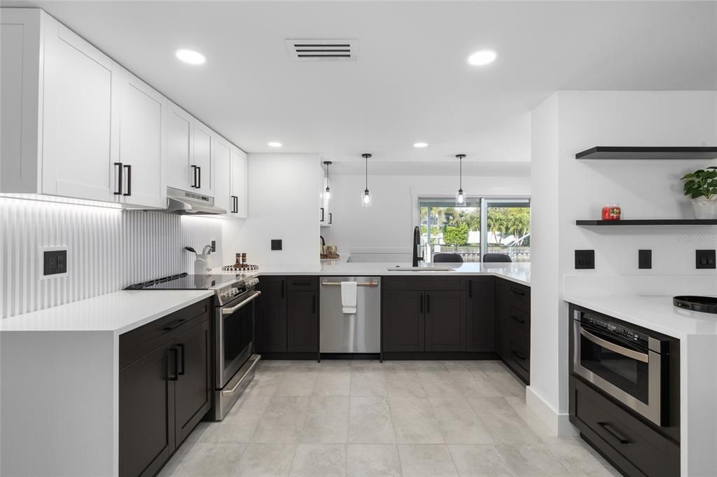 For Sale: $1,065,000 (3 beds, 2 baths, 2043 Square Feet)