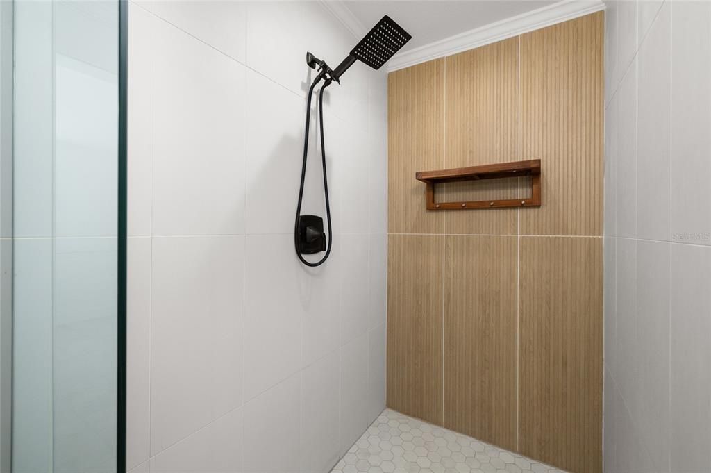 For Sale: $1,065,000 (3 beds, 2 baths, 2043 Square Feet)