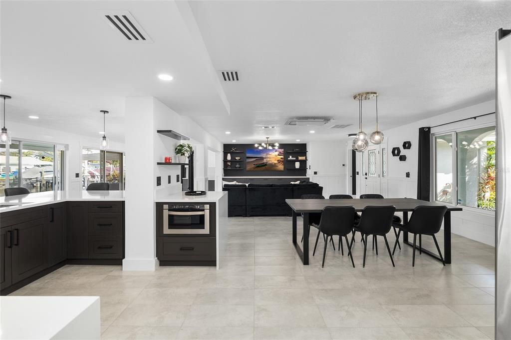 For Sale: $1,065,000 (3 beds, 2 baths, 2043 Square Feet)