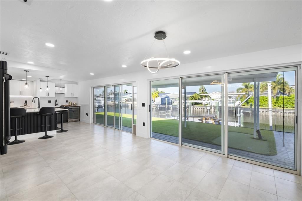 For Sale: $1,065,000 (3 beds, 2 baths, 2043 Square Feet)