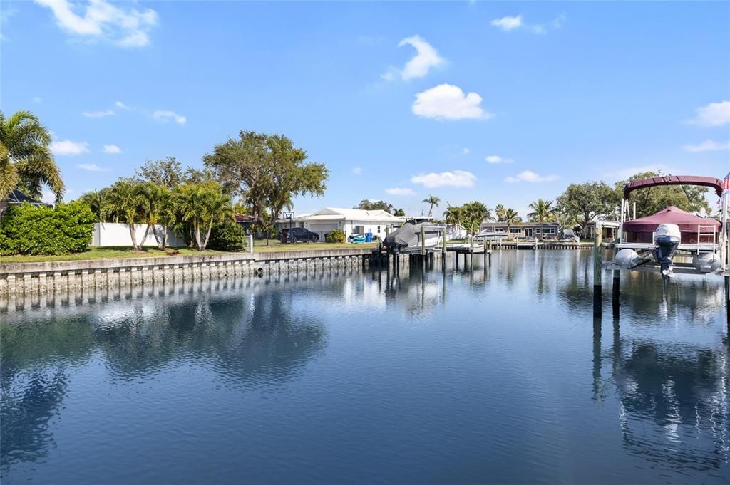 For Sale: $1,065,000 (3 beds, 2 baths, 2043 Square Feet)