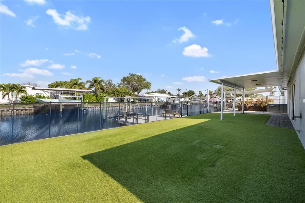 For Sale: $1,065,000 (3 beds, 2 baths, 2043 Square Feet)