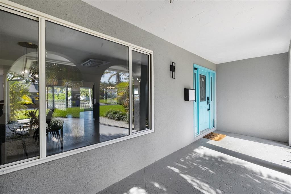 For Sale: $1,065,000 (3 beds, 2 baths, 2043 Square Feet)