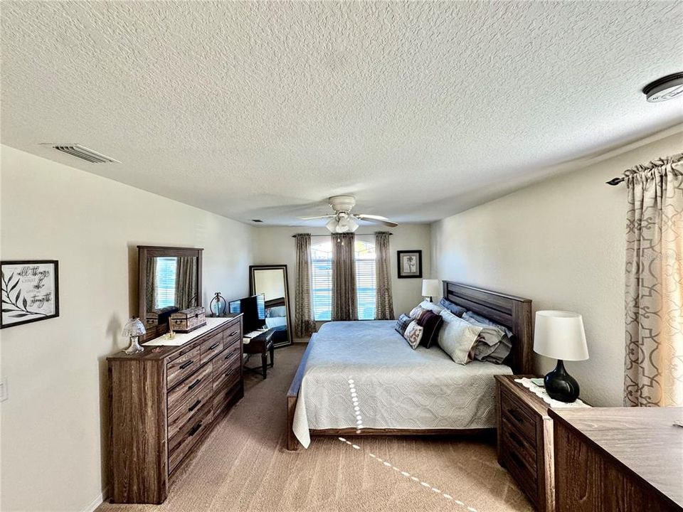 На продажу: $484,500 (4 спален, 3 ванн, 2363 Квадратных фут)