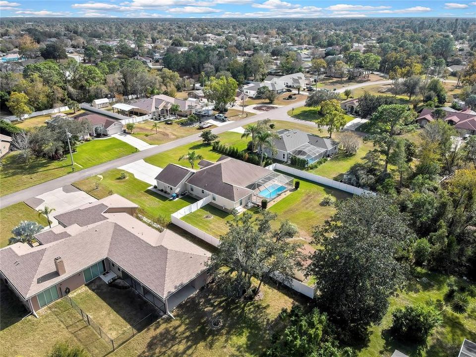 Activo con contrato: $484,500 (4 camas, 3 baños, 2363 Pies cuadrados)