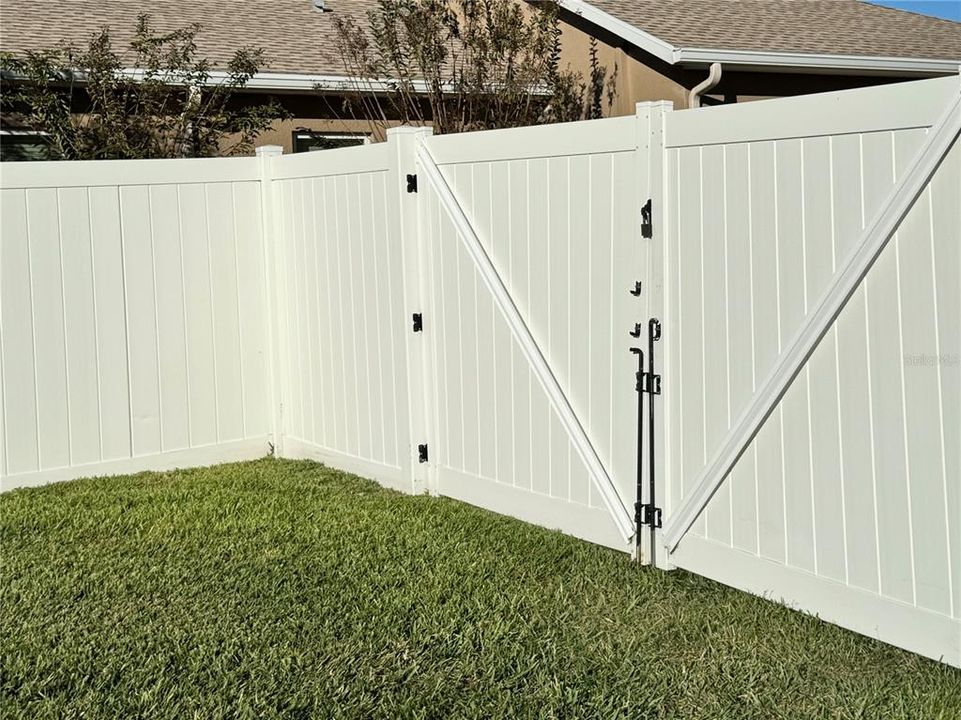 На продажу: $484,500 (4 спален, 3 ванн, 2363 Квадратных фут)