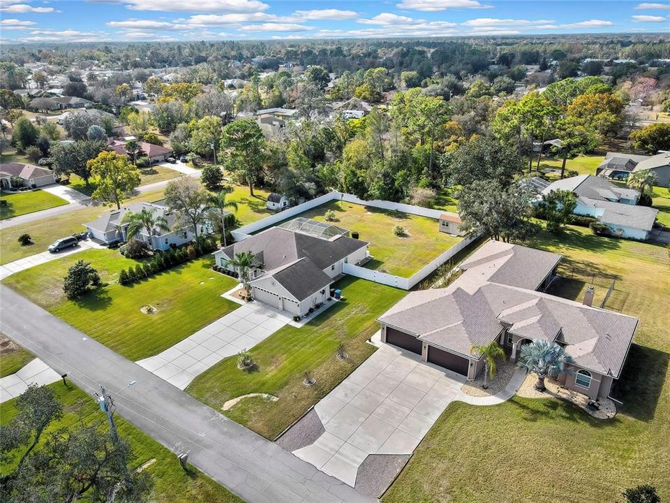 Activo con contrato: $484,500 (4 camas, 3 baños, 2363 Pies cuadrados)