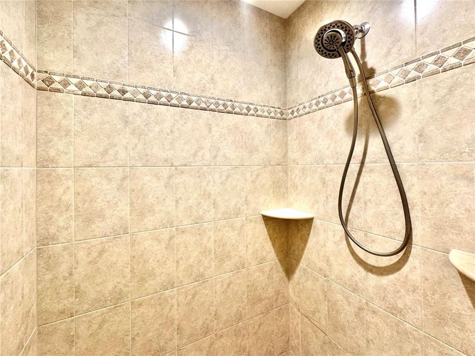 На продажу: $484,500 (4 спален, 3 ванн, 2363 Квадратных фут)