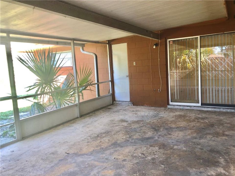 For Rent: $2,250 (3 beds, 2 baths, 1679 Square Feet)