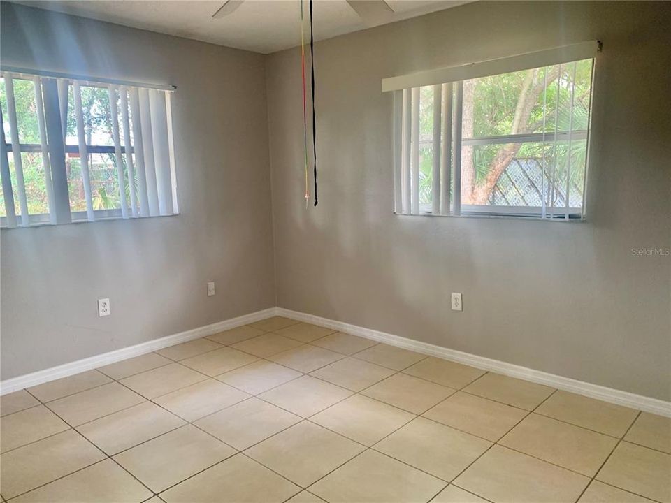 For Rent: $2,250 (3 beds, 2 baths, 1679 Square Feet)