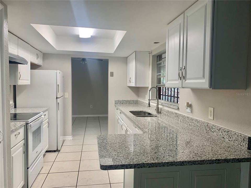 For Rent: $2,250 (3 beds, 2 baths, 1679 Square Feet)