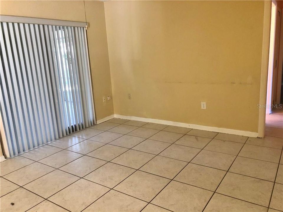 For Rent: $2,250 (3 beds, 2 baths, 1679 Square Feet)