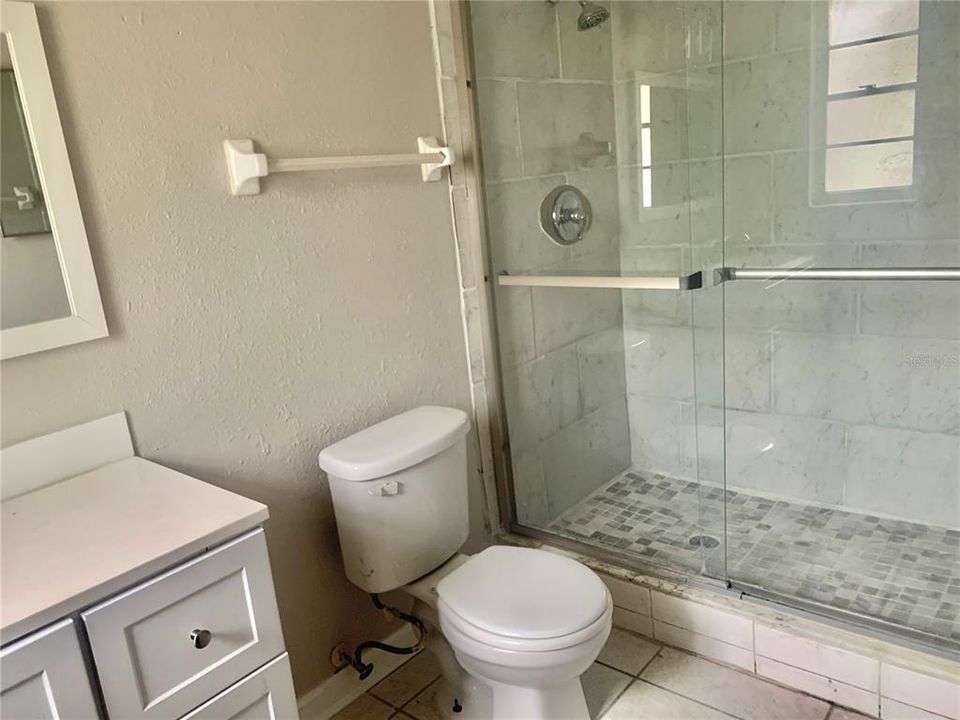 For Rent: $2,250 (3 beds, 2 baths, 1679 Square Feet)