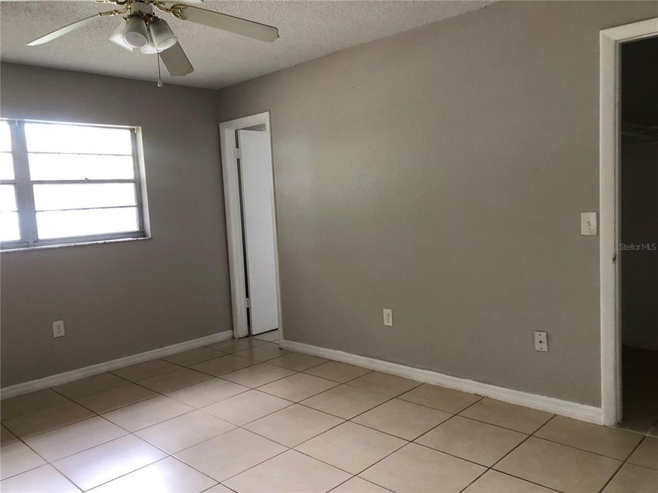 For Rent: $2,250 (3 beds, 2 baths, 1679 Square Feet)