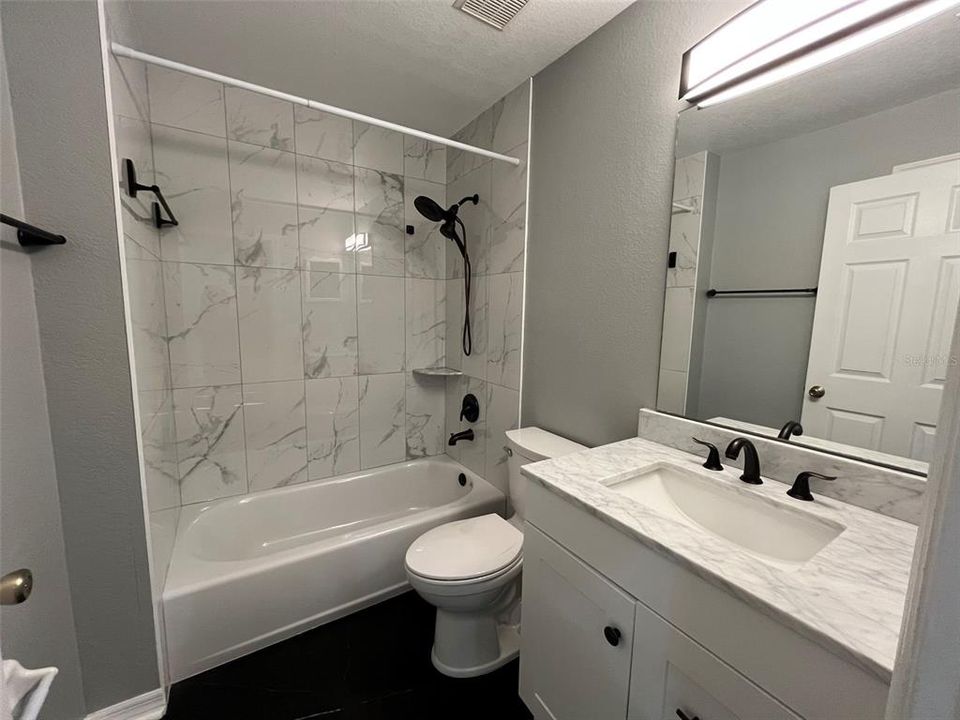 Active With Contract: $1,775 (3 beds, 2 baths, 1417 Square Feet)