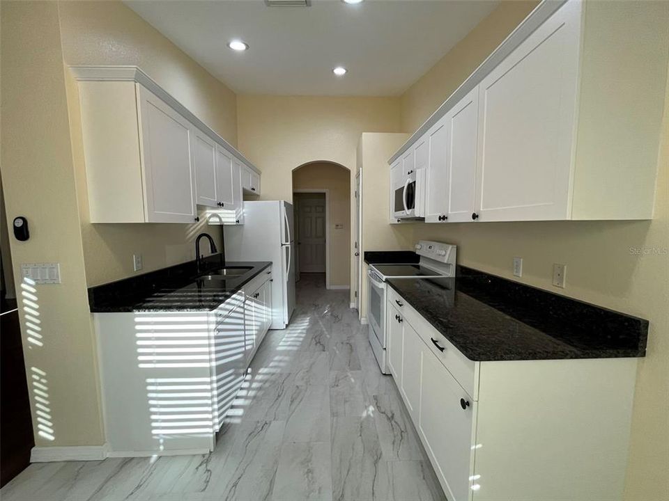 Active With Contract: $1,775 (3 beds, 2 baths, 1417 Square Feet)