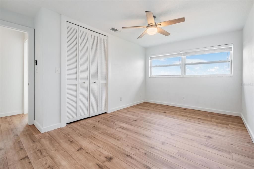 For Sale: $1,200,000 (4 beds, 3 baths, 1883 Square Feet)