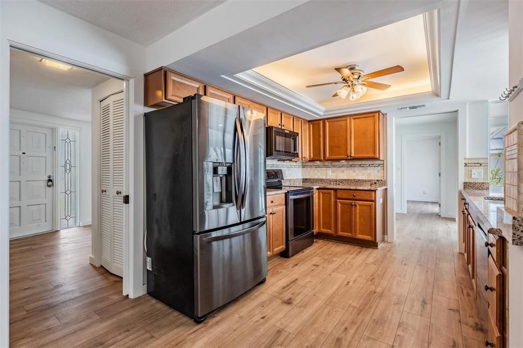 For Sale: $1,200,000 (4 beds, 3 baths, 1883 Square Feet)