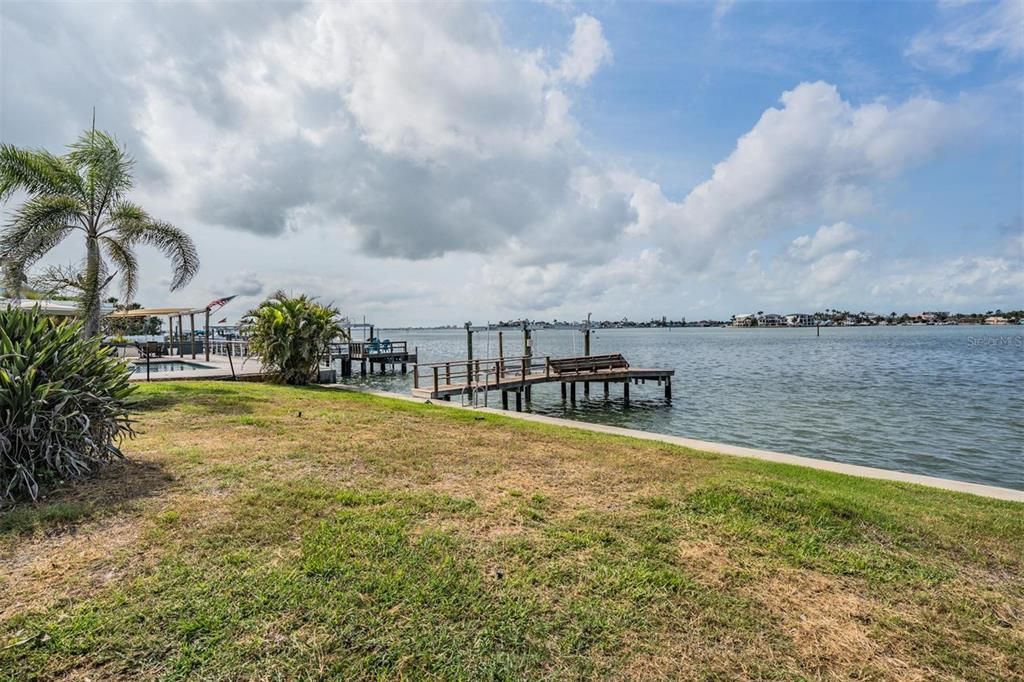 For Sale: $1,200,000 (4 beds, 3 baths, 1883 Square Feet)