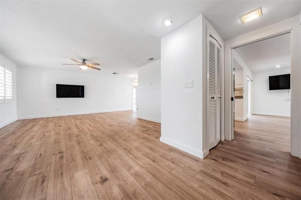 For Sale: $1,200,000 (4 beds, 3 baths, 1883 Square Feet)