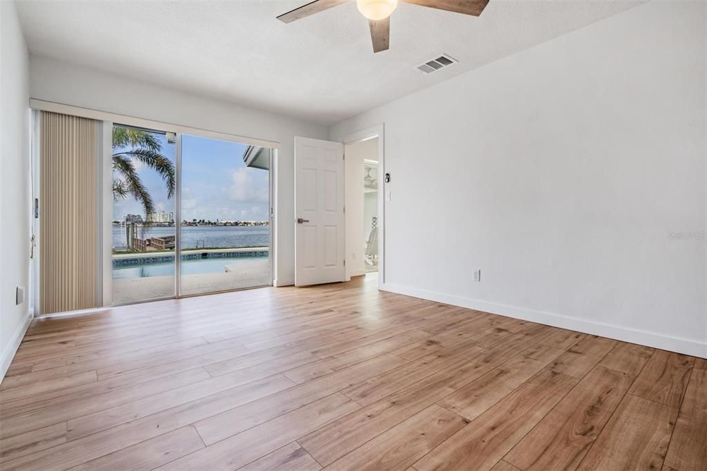 For Sale: $1,200,000 (4 beds, 3 baths, 1883 Square Feet)