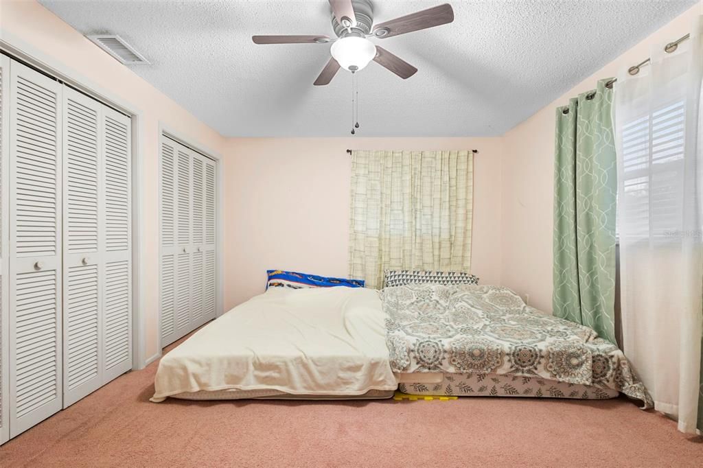 En Venta: $270,000 (3 camas, 2 baños, 1184 Pies cuadrados)