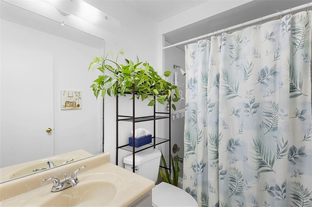 En Venta: $270,000 (3 camas, 2 baños, 1184 Pies cuadrados)