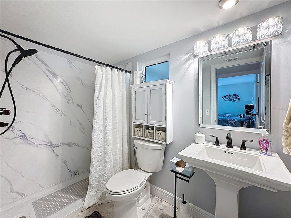 For Sale: $599,900 (2 beds, 2 baths, 1150 Square Feet)