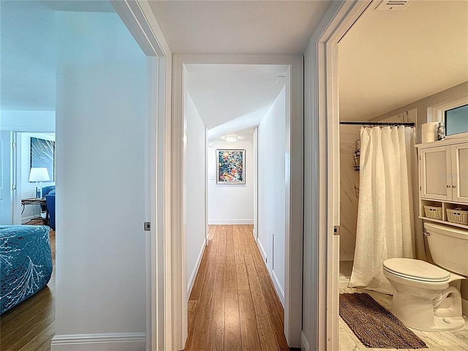 For Sale: $599,900 (2 beds, 2 baths, 1150 Square Feet)