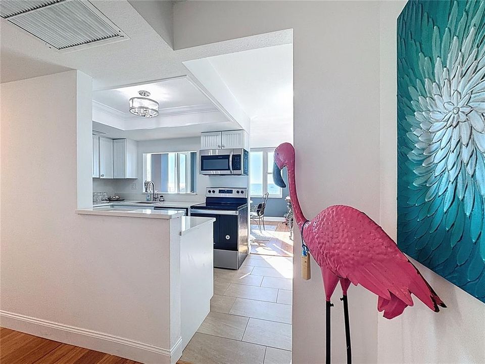 For Sale: $599,900 (2 beds, 2 baths, 1150 Square Feet)