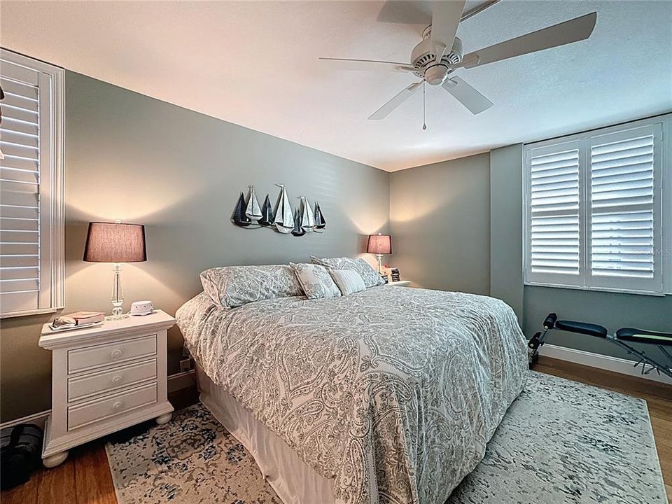 For Sale: $599,900 (2 beds, 2 baths, 1150 Square Feet)