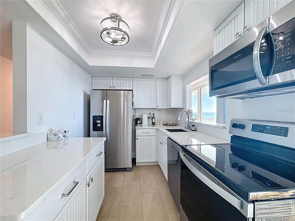 For Sale: $599,900 (2 beds, 2 baths, 1150 Square Feet)