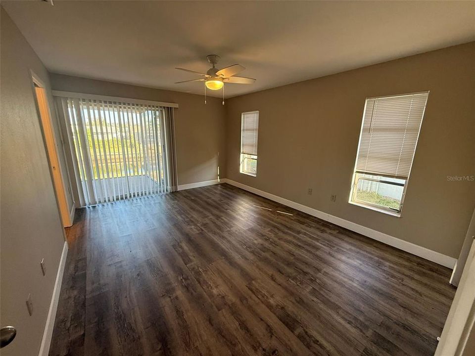 В аренду: $1,400 (2 спален, 2 ванн, 1112 Квадратных фут)