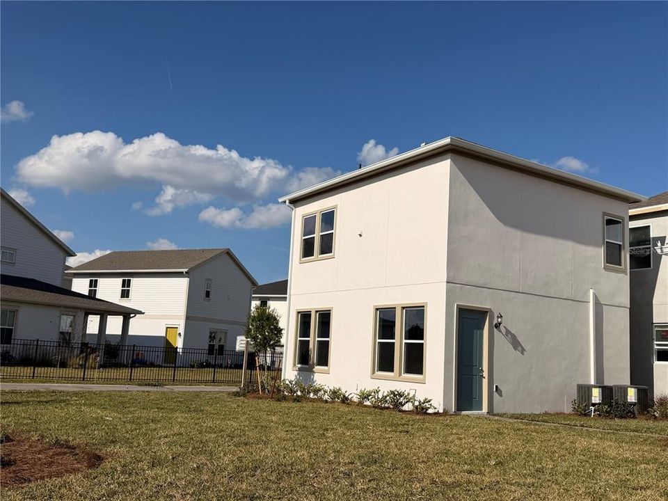 For Rent: $1,900 (1 beds, 1 baths, 79 Square Feet)