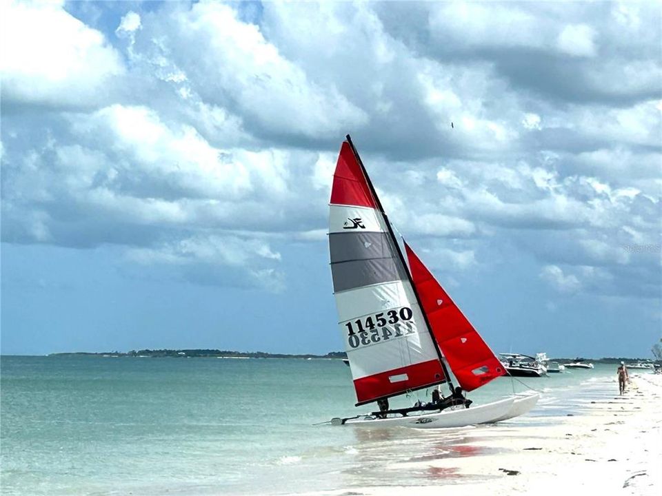 出租: $3,000 (1 贝兹, 1 浴室, 775 平方英尺)