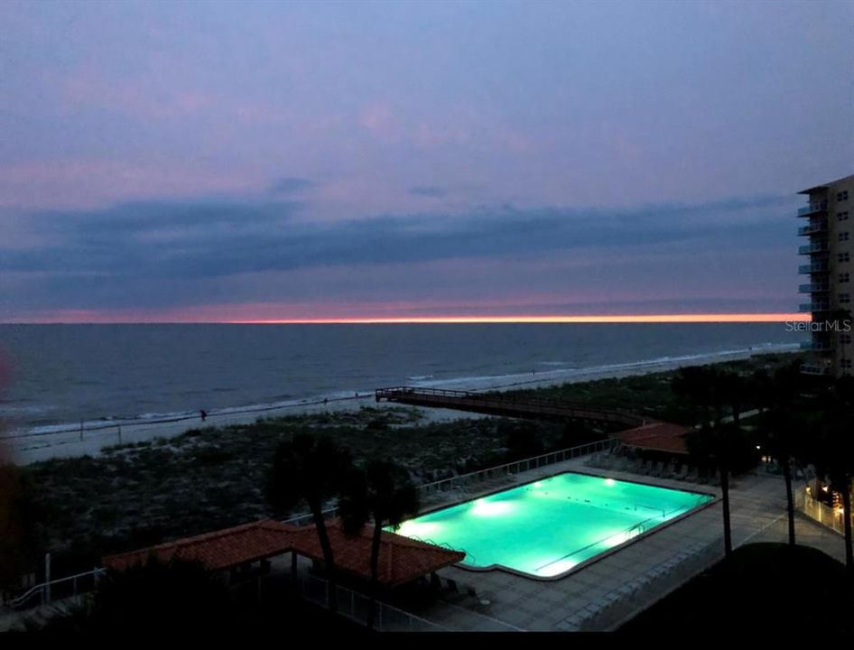 出租: $3,000 (1 贝兹, 1 浴室, 775 平方英尺)