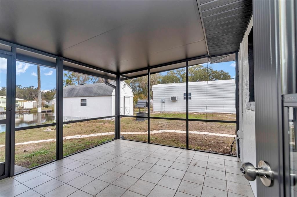 待售: $340,000 (3 贝兹, 1 浴室, 1341 平方英尺)