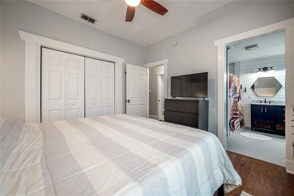 В аренду: $2,800 (2 спален, 2 ванн, 1292 Квадратных фут)