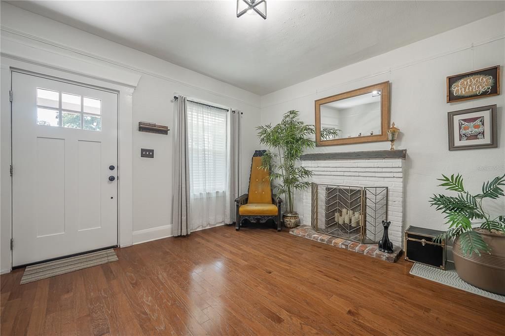 В аренду: $2,800 (2 спален, 2 ванн, 1292 Квадратных фут)