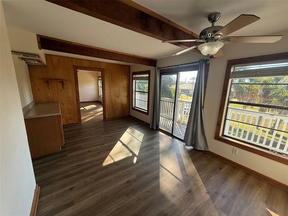 В аренду: $1,700 (3 спален, 2 ванн, 1392 Квадратных фут)