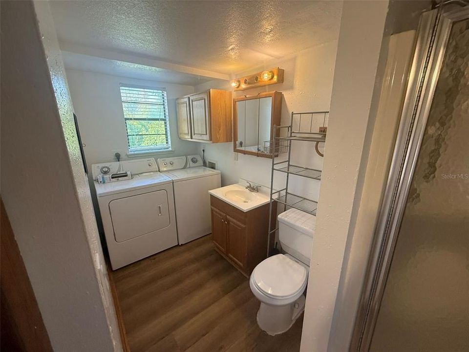 В аренду: $1,700 (3 спален, 2 ванн, 1392 Квадратных фут)