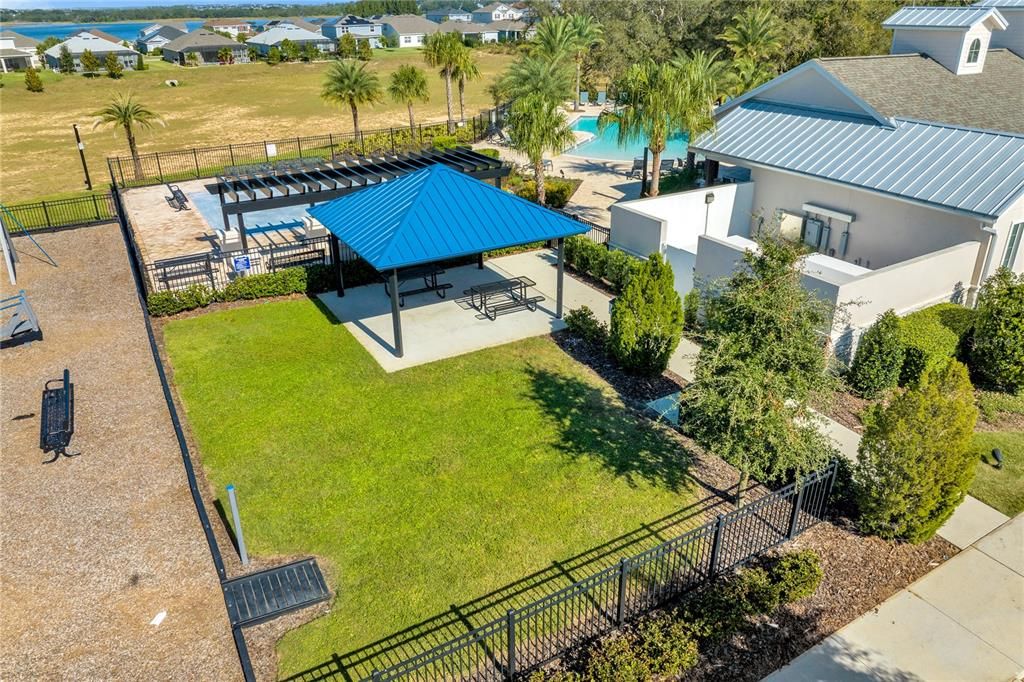 На продажу: $830,000 (5 спален, 4 ванн, 4440 Квадратных фут)