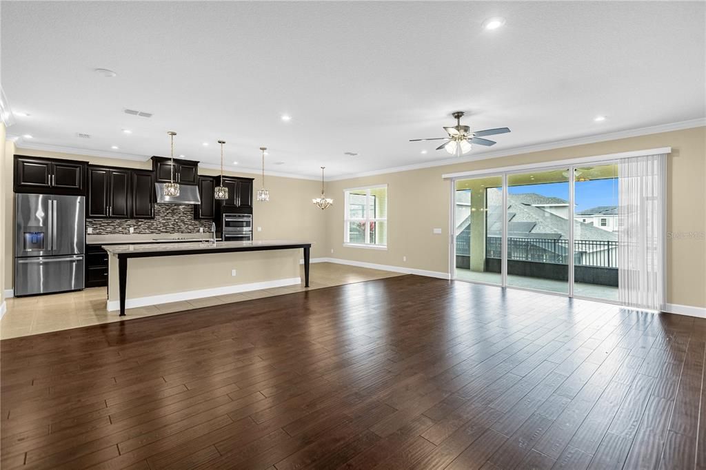 На продажу: $830,000 (5 спален, 4 ванн, 4440 Квадратных фут)