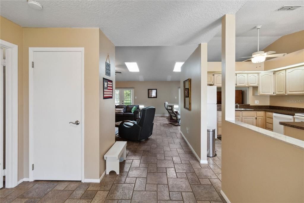 For Sale: $397,998 (3 beds, 2 baths, 2137 Square Feet)