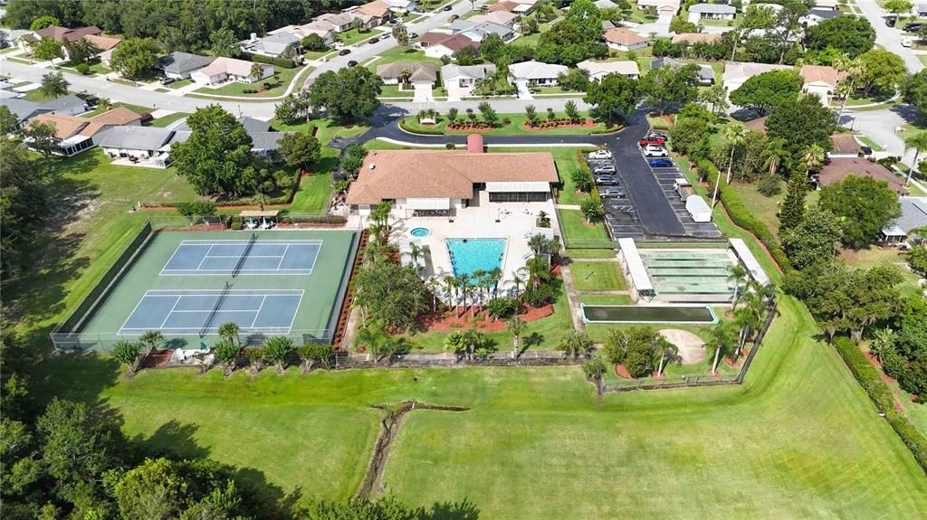 For Sale: $397,998 (3 beds, 2 baths, 2137 Square Feet)