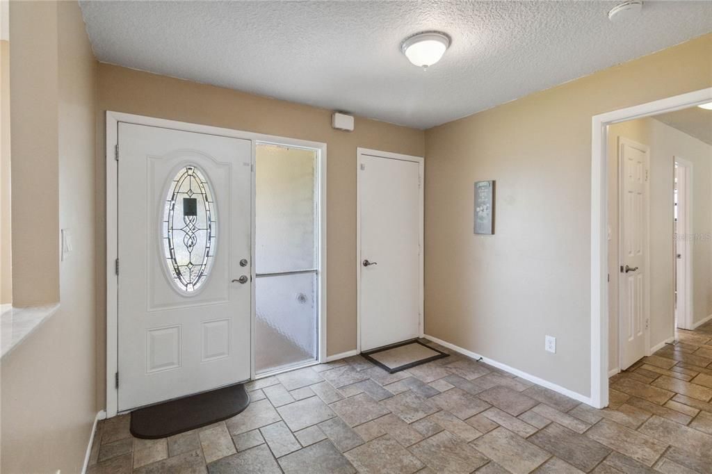 For Sale: $397,998 (3 beds, 2 baths, 2137 Square Feet)