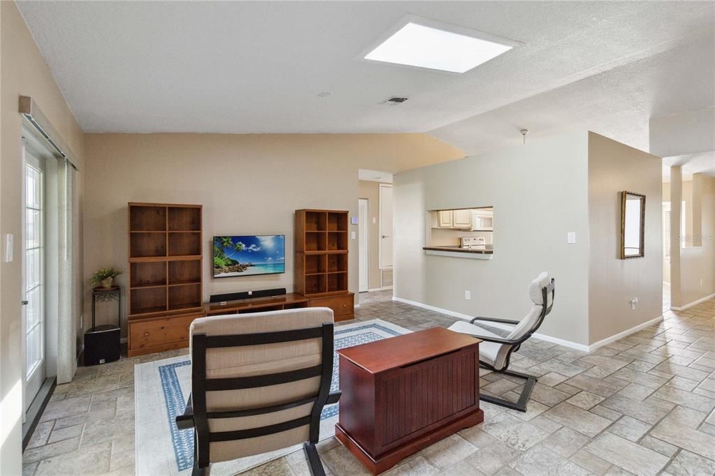 For Sale: $397,998 (3 beds, 2 baths, 2137 Square Feet)