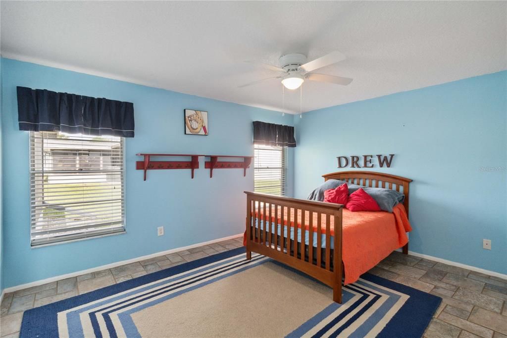 For Sale: $397,998 (3 beds, 2 baths, 2137 Square Feet)